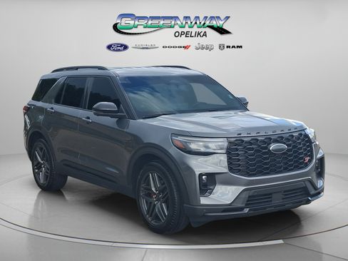 Used 2025 Ford Explorer ST AWD/4WD image 1