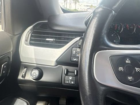 Used 2019 GMC Yukon SLT w/ Open Road Package RWD image 13