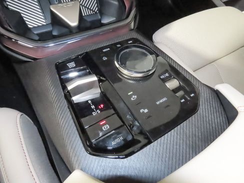 Used 2025 BMW X3 xDrive30i w/ Premium Package AWD/4WD image 24