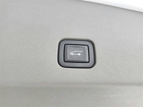 Used 2021 Cadillac XT6 Premium Luxury image 53