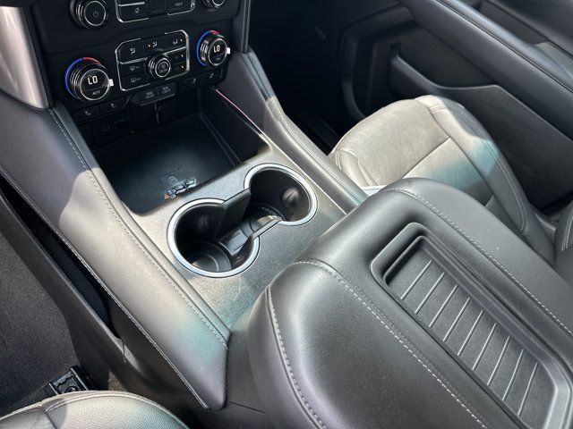 Used 2022 Chevrolet Tahoe Z71 w/ Luxury Package AWD/4WD image 37