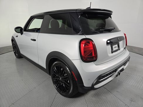Used 2022 MINI Cooper S image 7
