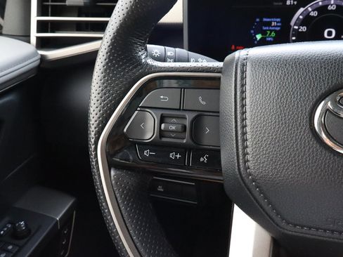 Used 2024 Toyota Tundra Limited image 36