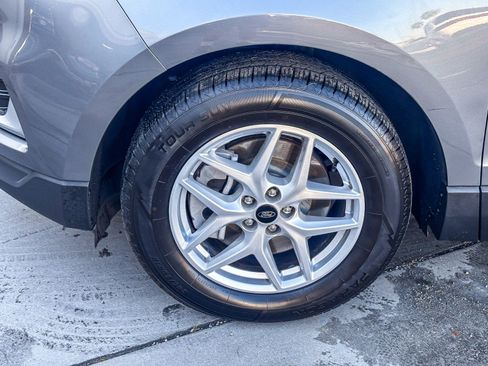 Used 2024 Ford Edge SEL image 12
