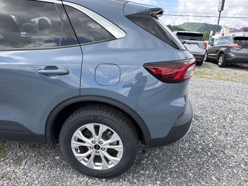Used 2024 Ford Escape Active AWD/4WD image 7