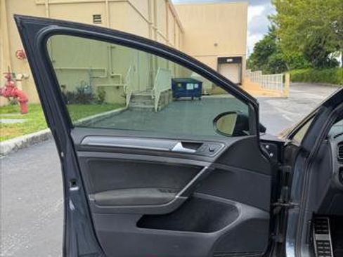 Used 2018 Volkswagen GTI S FWD image 24