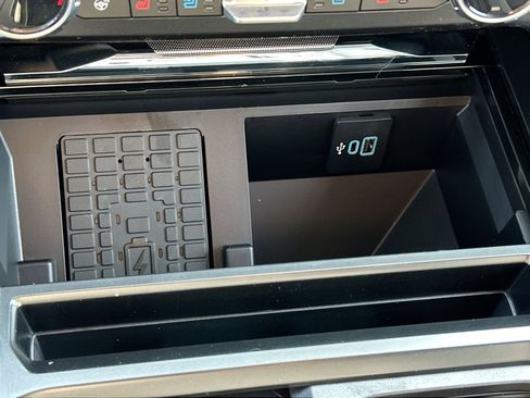 New 2026 Ford F250 Lariat w/ Chrome Package image 27