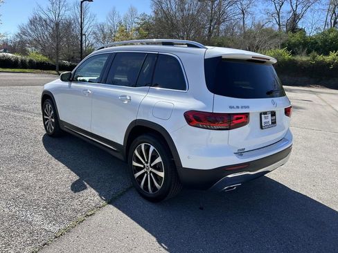 Used 2022 Mercedes-Benz GLB 250 4MATIC image 5