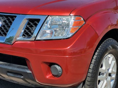 Used 2019 Nissan Frontier SV RWD image 5