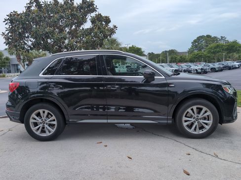 Used 2021 Audi Q3 2.0T Premium Plus w/ Premium Plus Package AWD/4WD image 11