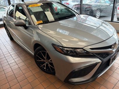 Used 2021 Toyota Camry SE