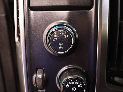 Used 2018 Chevrolet Silverado 1500 LT w/ All Star Edition AWD/4WD image 25
