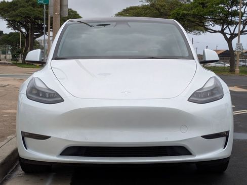 Used 2022 Tesla Model Y Performance image 7