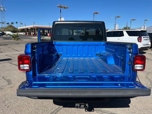 Certified 2023 Jeep Gladiator Sport w/ Trailer Tow Package image 34