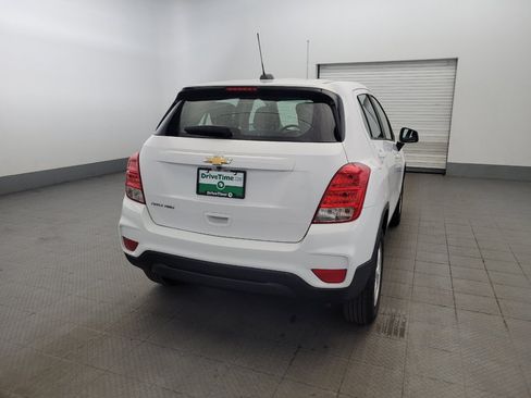 Used 2017 Chevrolet Trax LS AWD/4WD image 7