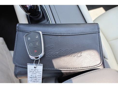 Used 2020 Cadillac XT6 Premium Luxury FWD image 47