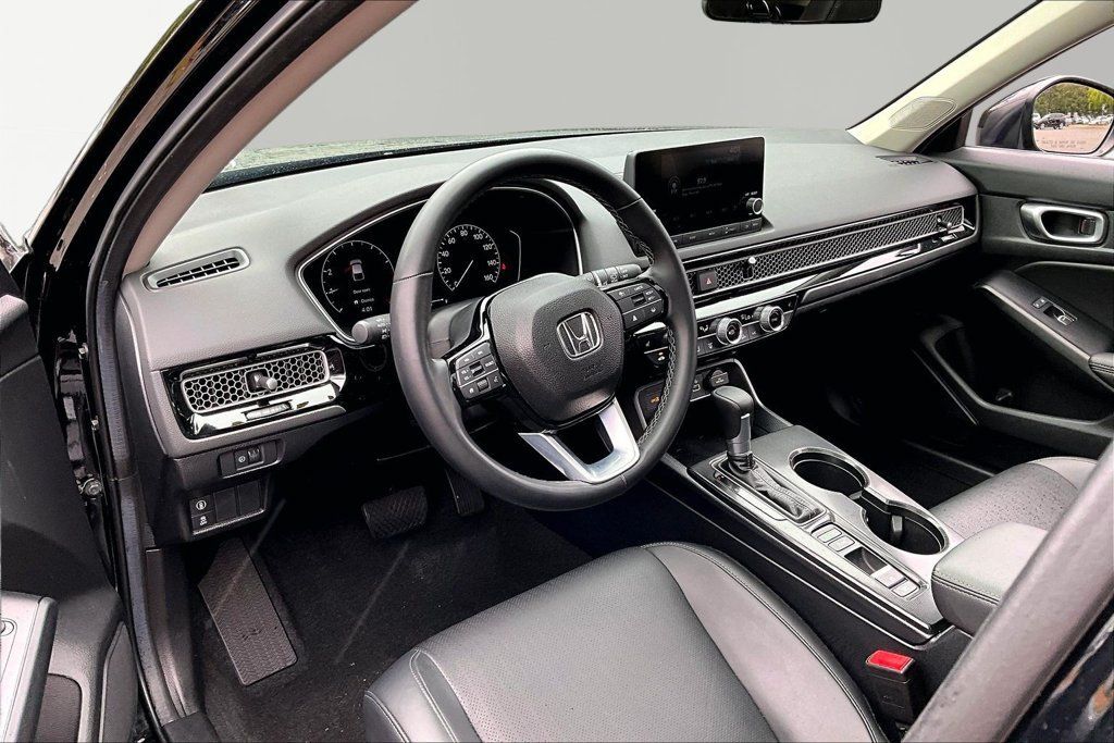 Used 2024 Honda Civic EX-L image 12