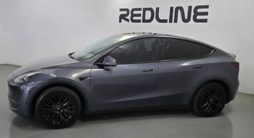Used 2023 Tesla Model Y AWD image 2