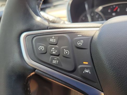 Used 2023 Chevrolet Equinox Premier FWD image 23