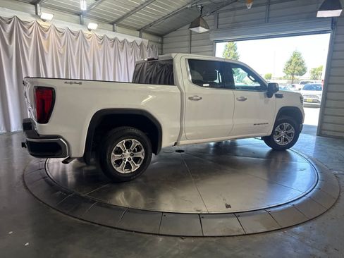 Used 2024 GMC Sierra 1500 SLT AWD/4WD image 4