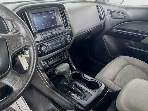 Used 2020 Chevrolet Colorado W/T image 26