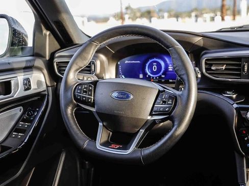 Used 2024 Ford Explorer ST w/ Equipment Group 401A image 18