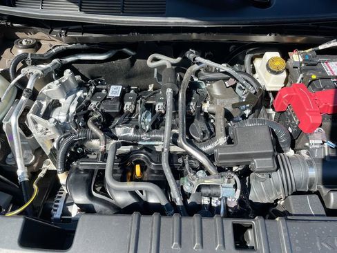 Certified 2025 Nissan Kicks SR image 38