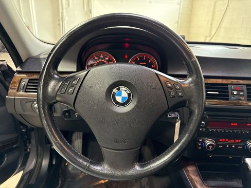 Used 2009 BMW 328i xDrive Sedan image 11