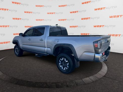 Used 2019 Toyota Tacoma TRD Off-Road AWD/4WD image 3
