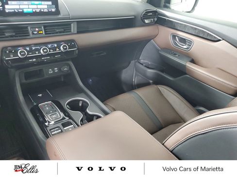 Used 2025 Honda Pilot Elite image 19