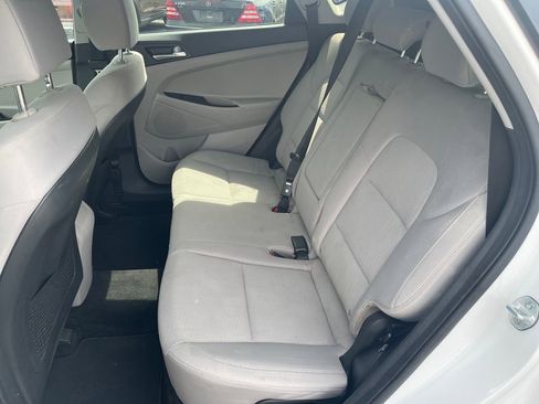 Used 2020 Hyundai Tucson SE w/ Cargo Package FWD image 15
