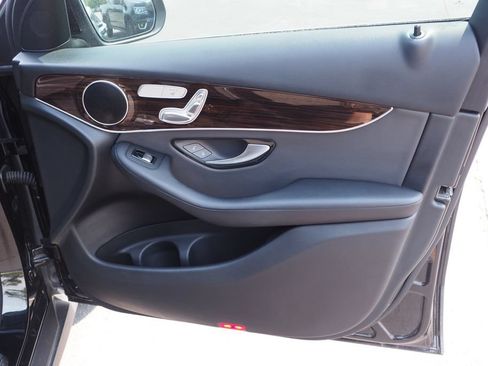 Used 2020 Mercedes-Benz GLC 300 4MATIC Coupe image 23