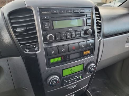 Used 2008 Kia Sorento EX w/ Luxury Pkg image 20