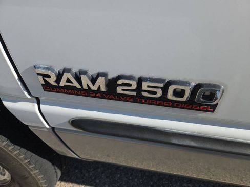 Used 1998 Dodge Ram 2500 Truck 2WD Quad Cab image 10