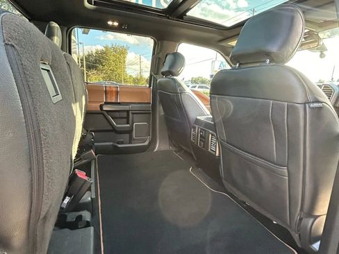 Used 2016 Ford F150 Limited w/ Trailer Tow Package image 9