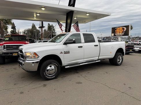 Used 2017 RAM 3500 Tradesman w/ Chrome Appearance Group image 3