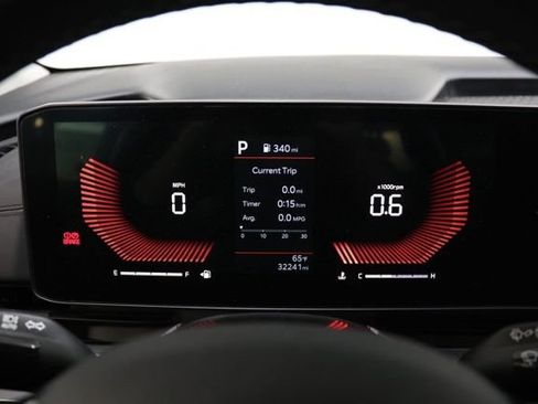 Used 2025 Kia Carnival FWD image 23
