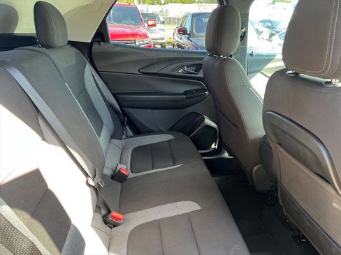 Used 2023 Chevrolet TrailBlazer LT w/ Convenience Package image 9