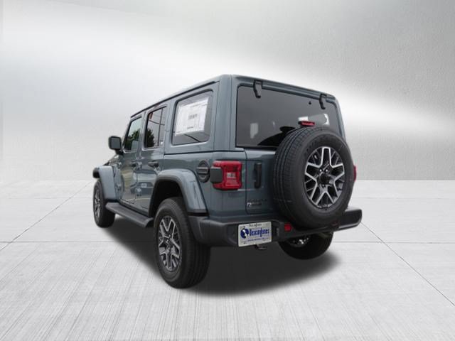 New 2026 Jeep Wrangler Unlimited Sahara AWD/4WD image 5