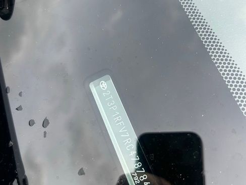 Used 2024 Toyota RAV4 XLE w/ Convenience Package image 21