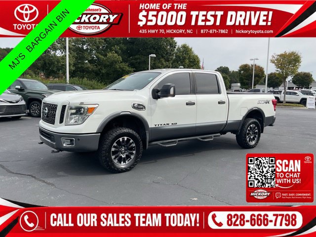 Used 2017 Nissan Titan PRO-4X AWD/4WD image 1