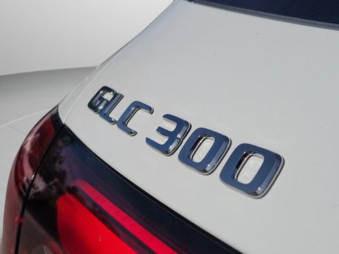Certified 2026 Mercedes-Benz GLC 300 image 34