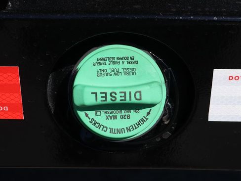 Used 2016 Ford F550 4x4 Crew Cab Super Duty image 48