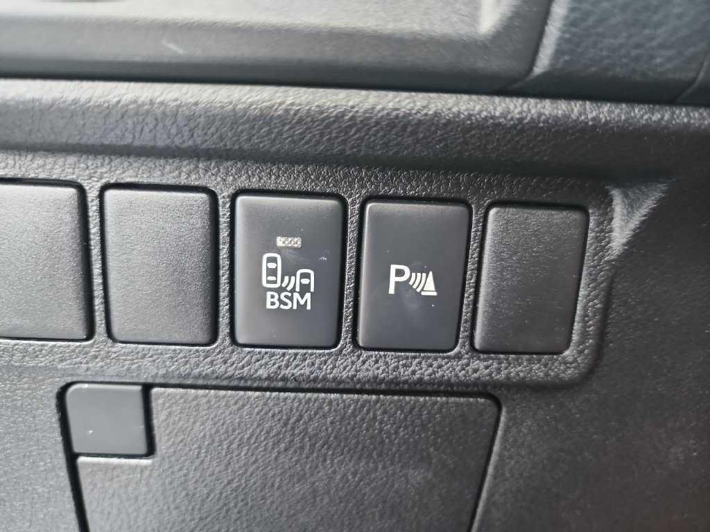 Used 2014 Lexus ES 350 w/ Premium Package FWD image 23