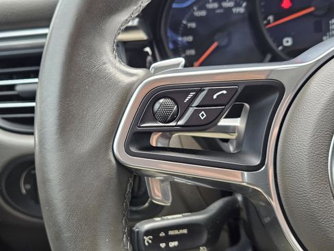 Used 2021 Porsche Macan AWD/4WD image 19