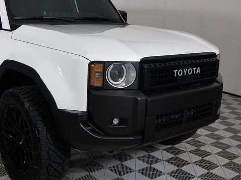 Used 2025 Toyota Land Cruiser image 43