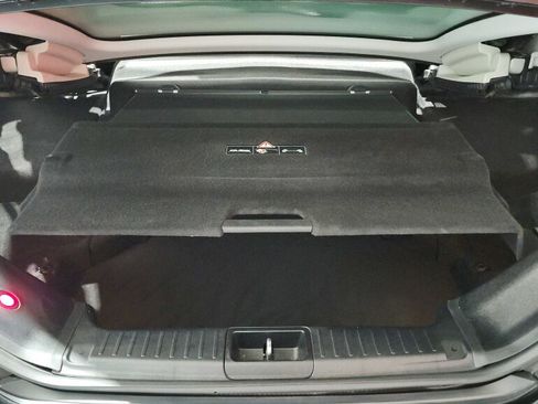 Used 2013 Mercedes-Benz SL 550 image 25