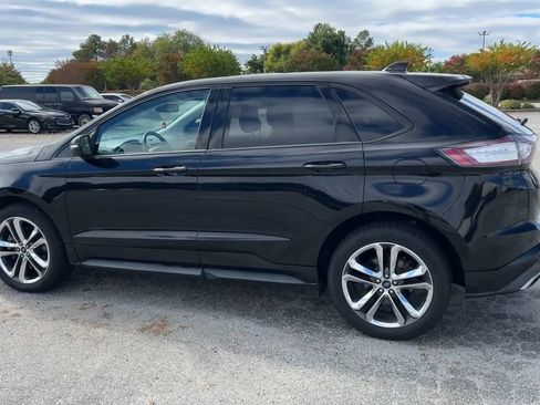 Used 2018 Ford Edge Sport w/ Technology Package image 38