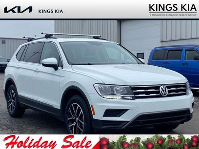 Used 2021 Volkswagen Tiguan SE w/ Panoramic Sunroof Package