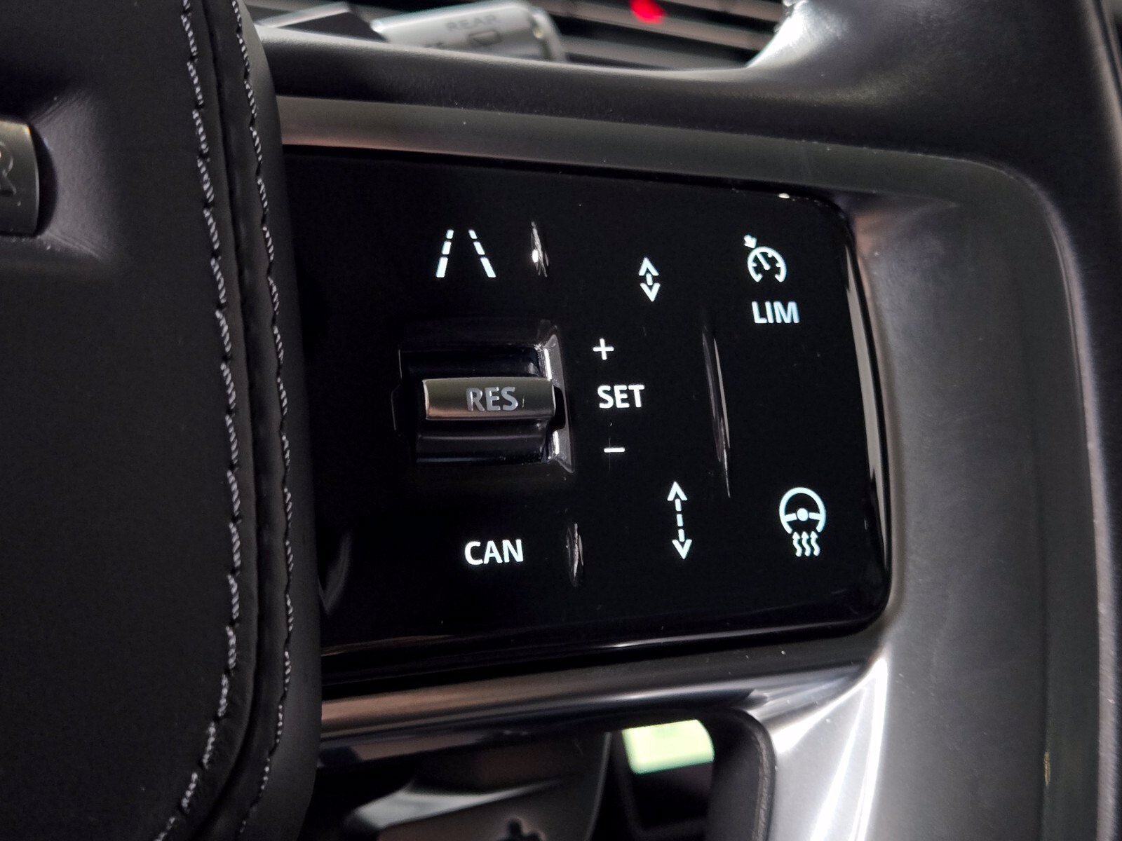 Used 2022 Land Rover Range Rover First Edition AWD/4WD image 26
